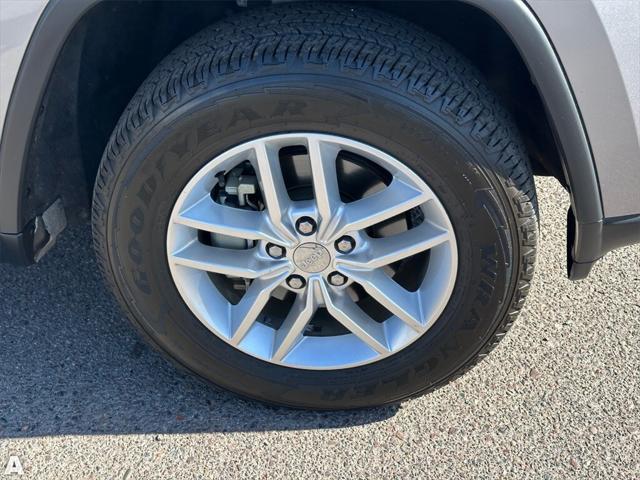 used 2018 Jeep Grand Cherokee car, priced at $16,823