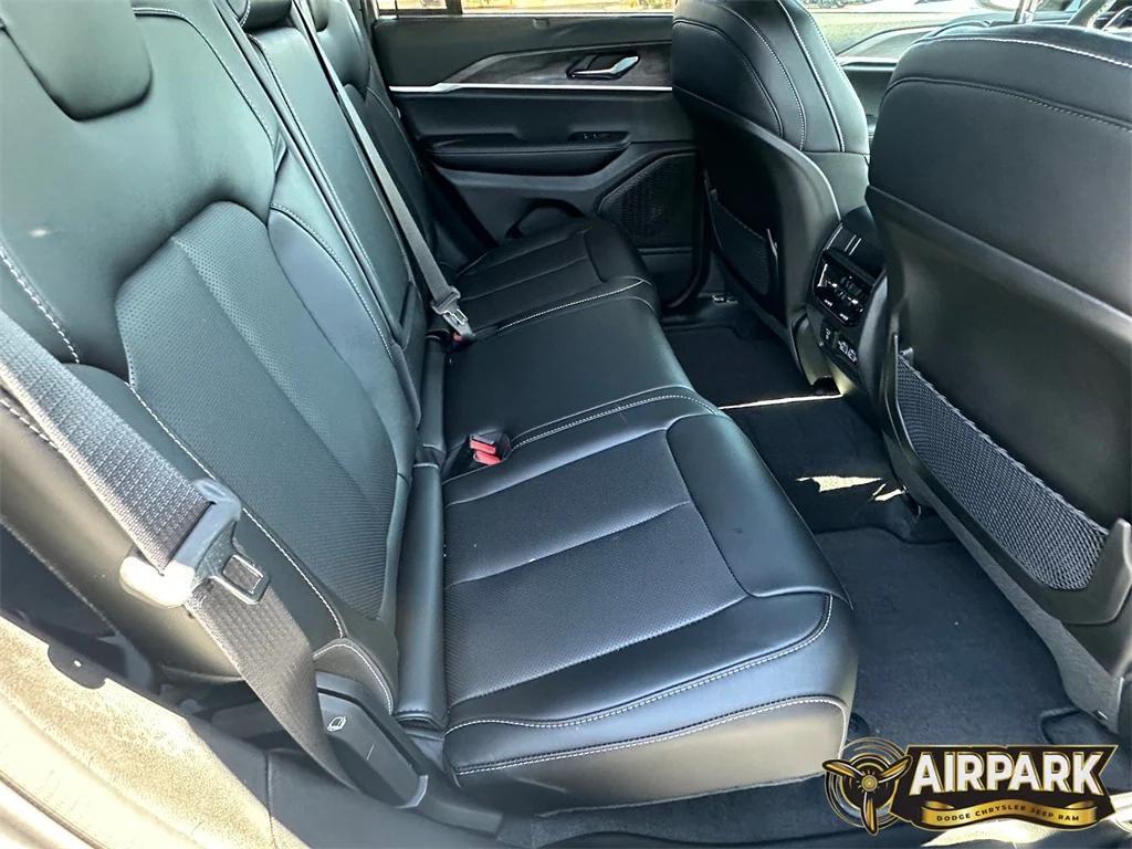 new 2025 Jeep Grand Cherokee car, priced at $56,655