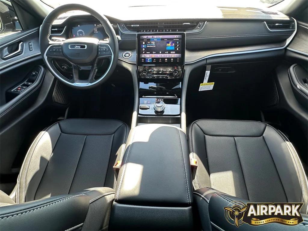 new 2025 Jeep Grand Cherokee car, priced at $56,655