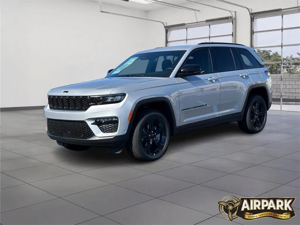 new 2025 Jeep Grand Cherokee car, priced at $56,655