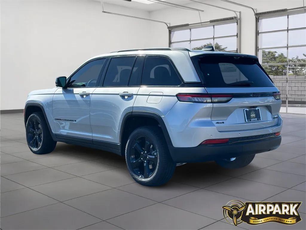 new 2025 Jeep Grand Cherokee car, priced at $56,655
