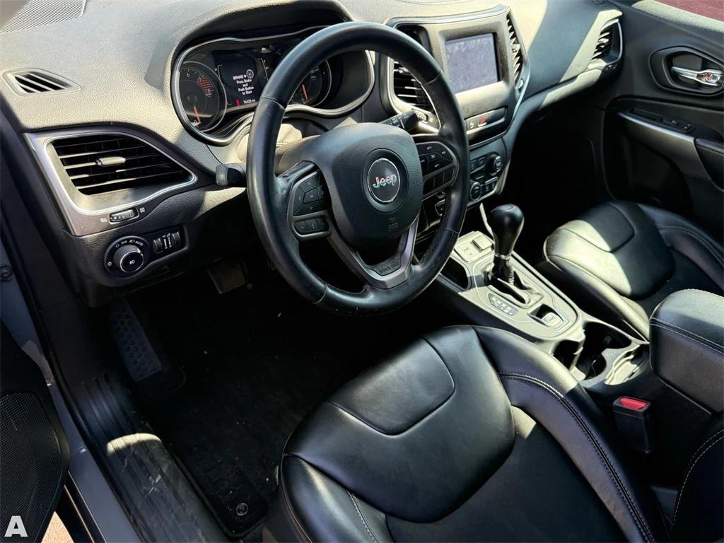 used 2020 Jeep Cherokee car, priced at $17,452