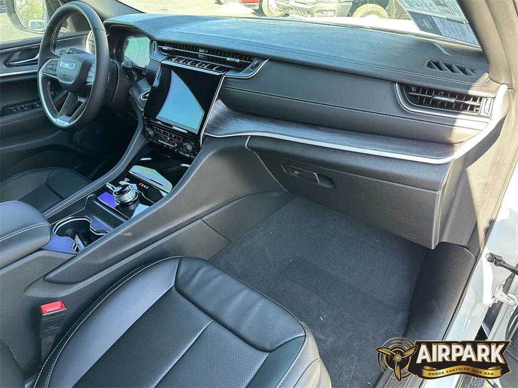 new 2025 Jeep Grand Cherokee L car, priced at $57,960