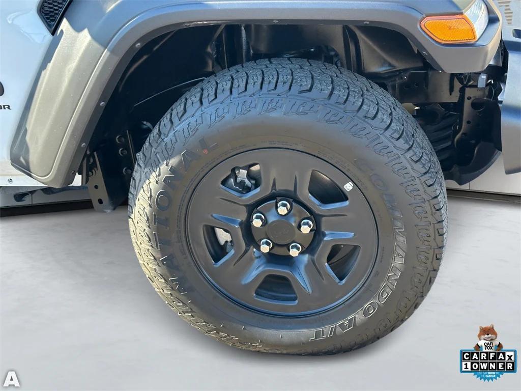 used 2024 Jeep Gladiator car, priced at $31,506