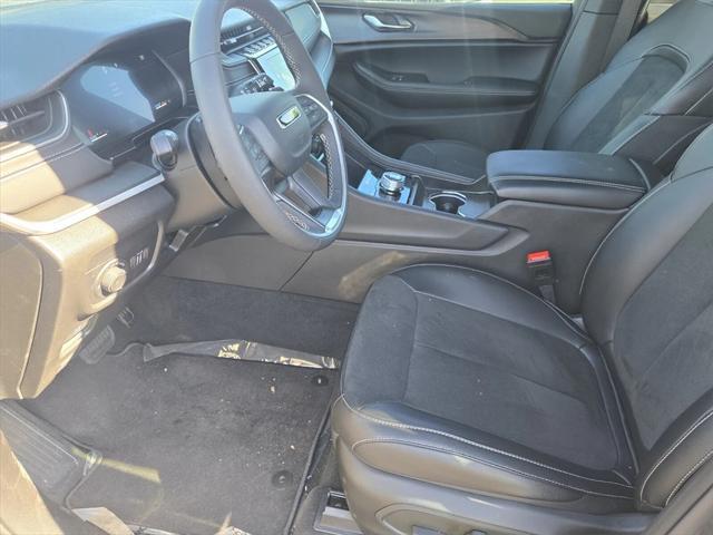 new 2025 Jeep Grand Cherokee car, priced at $46,530