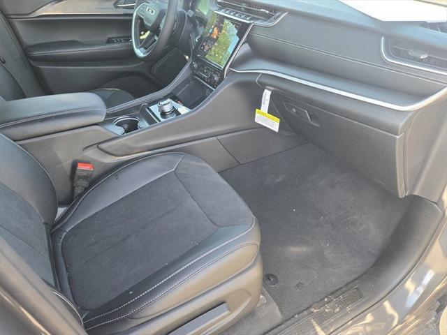 new 2025 Jeep Grand Cherokee car, priced at $46,530