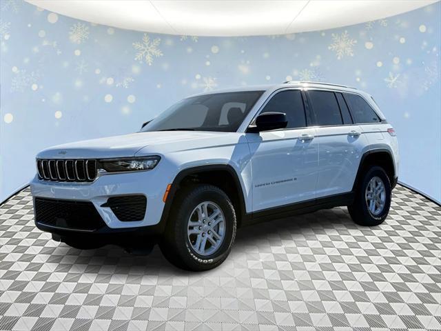 new 2025 Jeep Grand Cherokee car, priced at $43,620