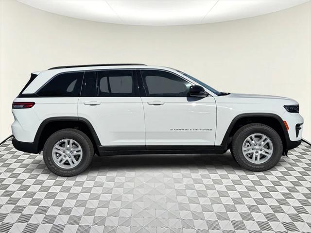 new 2025 Jeep Grand Cherokee car, priced at $43,620