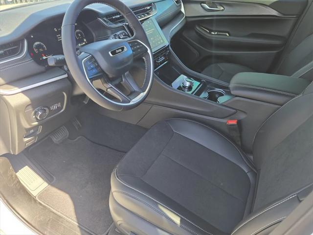 new 2025 Jeep Grand Cherokee car, priced at $47,130