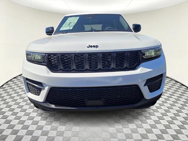 new 2025 Jeep Grand Cherokee car, priced at $47,130