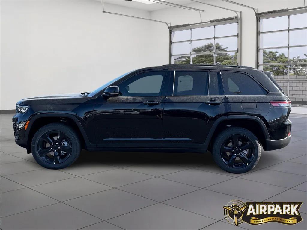 new 2025 Jeep Grand Cherokee car, priced at $56,655