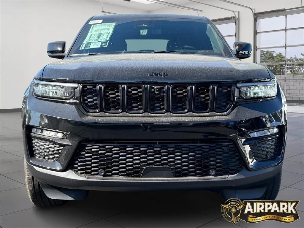 new 2025 Jeep Grand Cherokee car, priced at $56,655