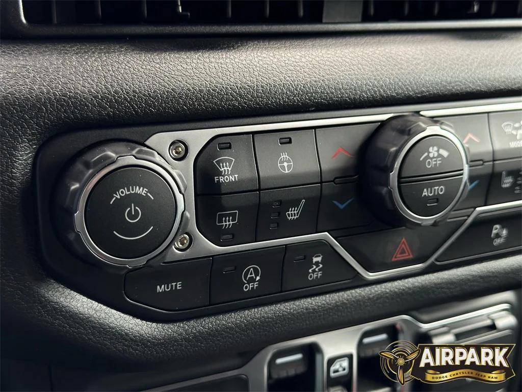 new 2025 Jeep Wrangler car, priced at $58,220