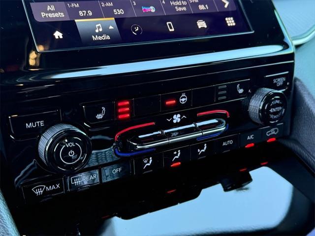 new 2025 Jeep Grand Cherokee car, priced at $49,370