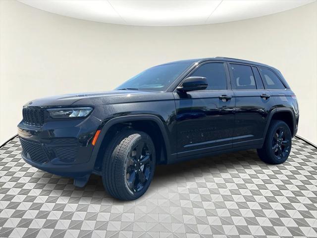 new 2025 Jeep Grand Cherokee car, priced at $49,370