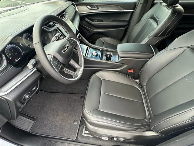 new 2025 Jeep Grand Cherokee car, priced at $47,215