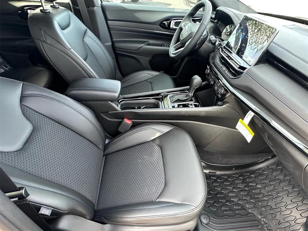 new 2025 Jeep Compass car, priced at $32,700