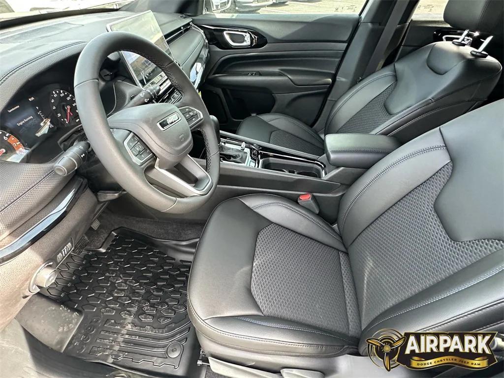 new 2025 Jeep Compass car, priced at $32,700