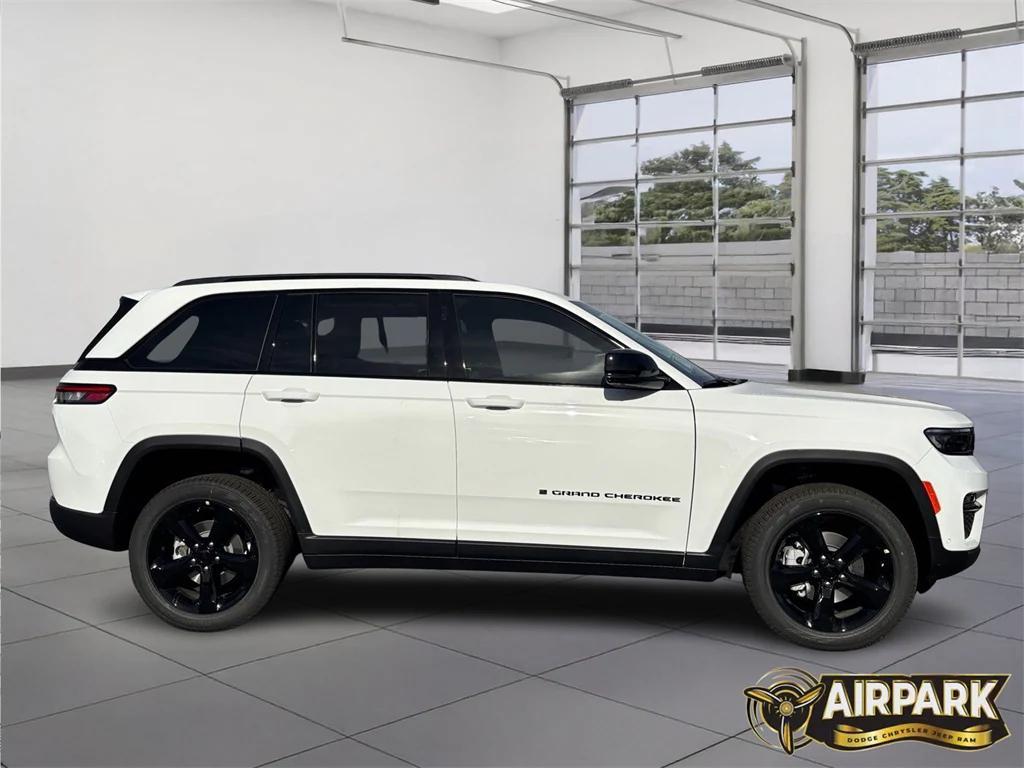 new 2025 Jeep Grand Cherokee car, priced at $57,835