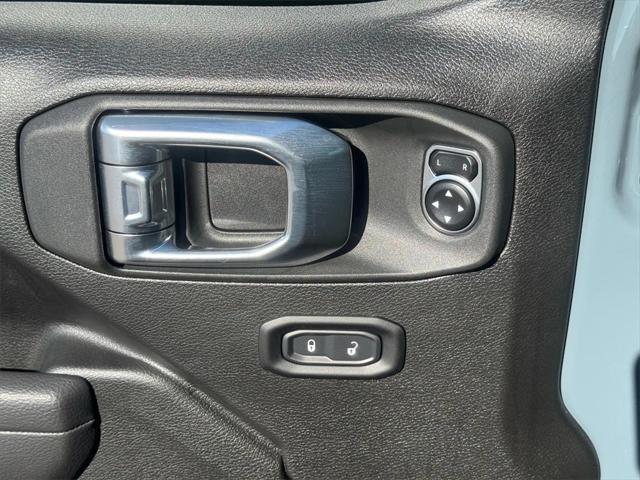 new 2025 Jeep Gladiator car, priced at $53,630