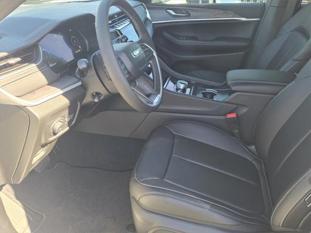 new 2025 Jeep Grand Cherokee car, priced at $52,340