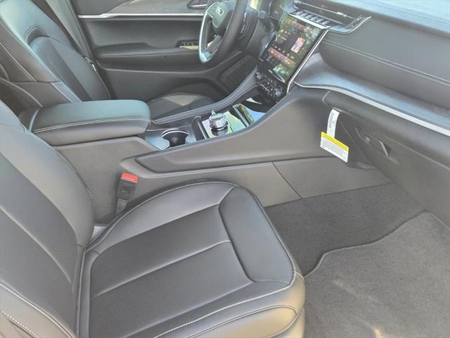new 2025 Jeep Grand Cherokee car, priced at $52,340