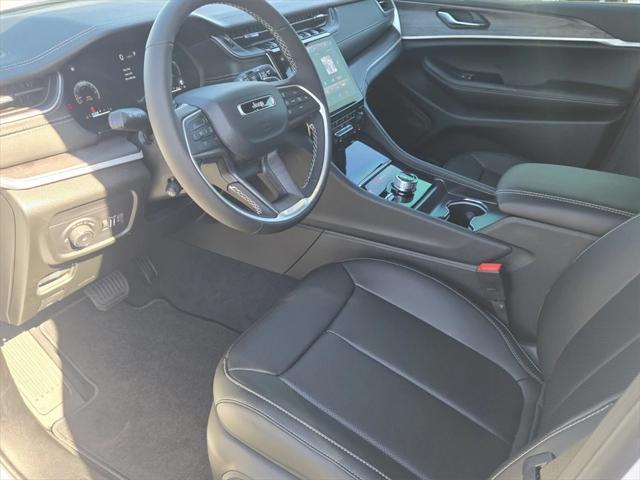 new 2025 Jeep Grand Cherokee car, priced at $52,340
