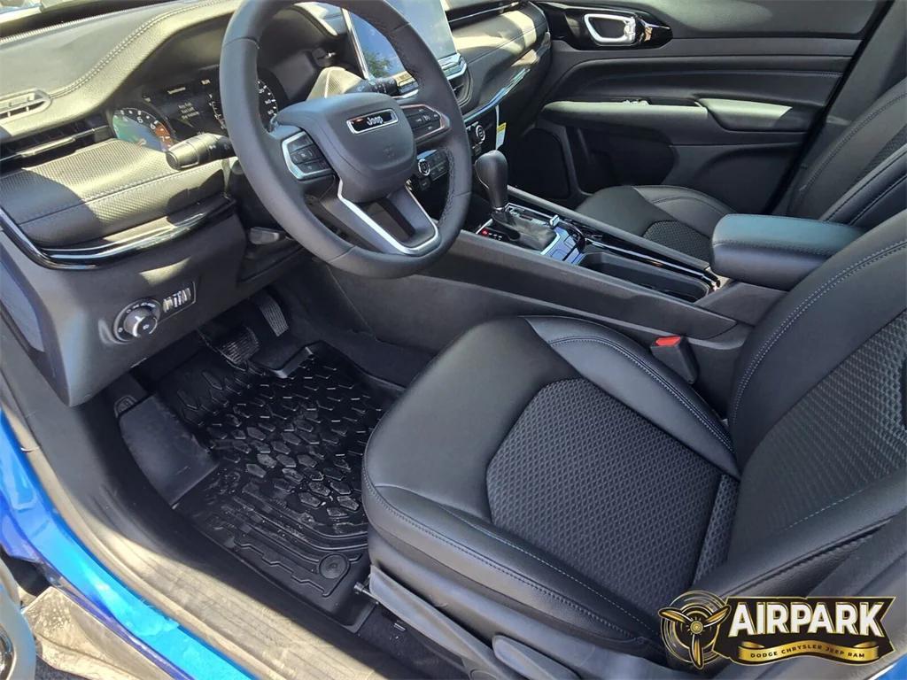 new 2025 Jeep Compass car, priced at $32,700