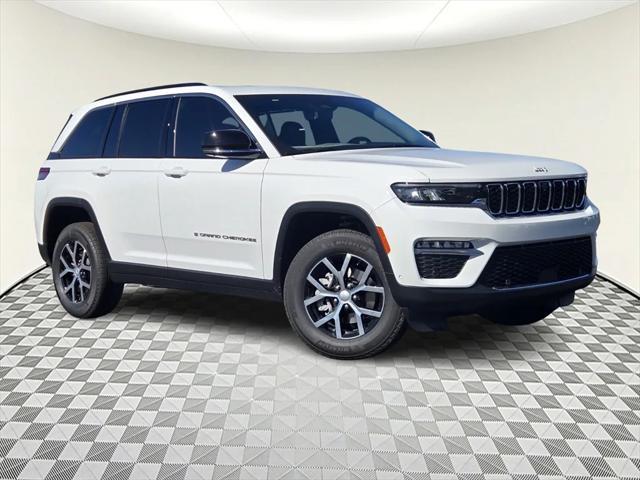 new 2025 Jeep Grand Cherokee car, priced at $52,340