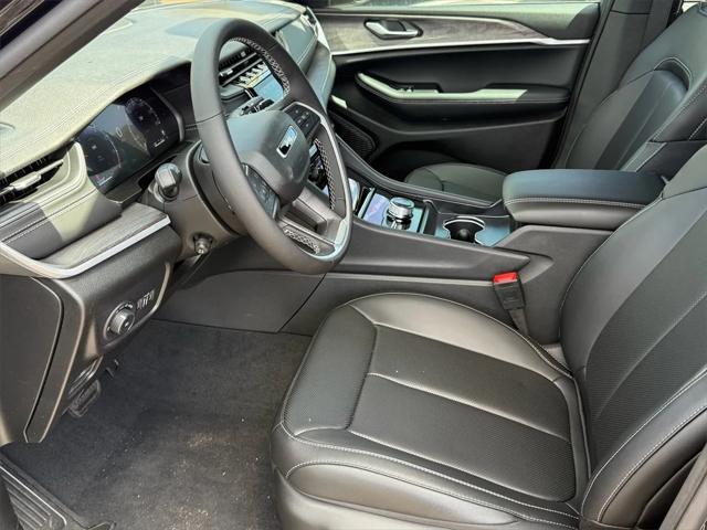 new 2025 Jeep Grand Cherokee car, priced at $52,340