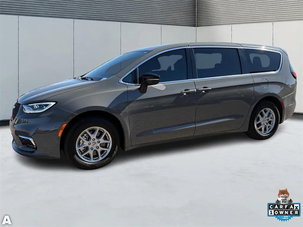 used 2025 Chrysler Pacifica car, priced at $32,700