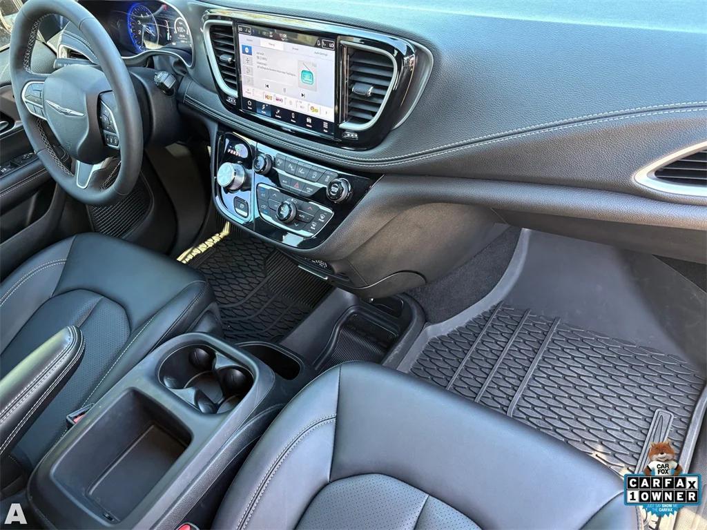 used 2025 Chrysler Pacifica car, priced at $32,700