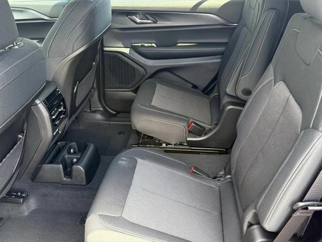 new 2025 Jeep Grand Cherokee L car, priced at $45,920