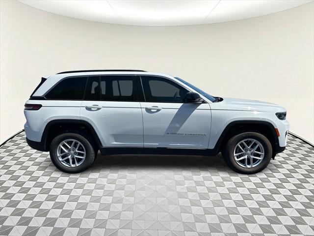 new 2025 Jeep Grand Cherokee car, priced at $44,370