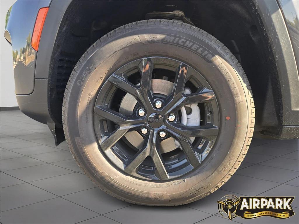new 2025 Jeep Grand Cherokee car, priced at $46,530