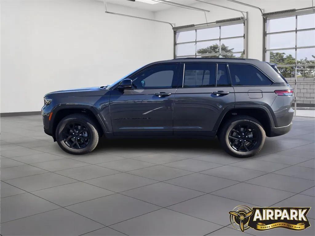 new 2025 Jeep Grand Cherokee car, priced at $46,530