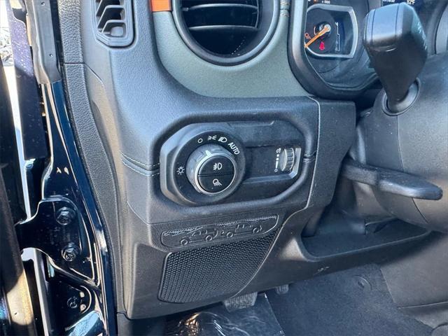 new 2025 Jeep Gladiator car, priced at $66,330