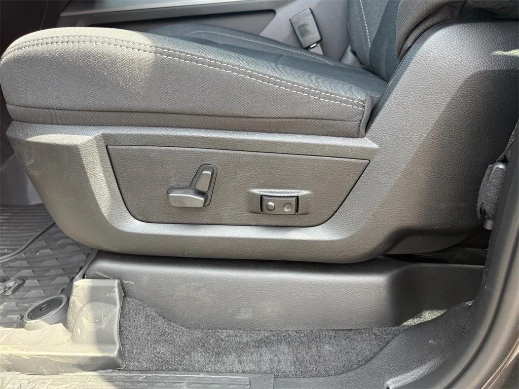 new 2025 Ram 2500 car, priced at $75,605
