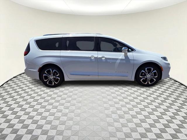 new 2024 Chrysler Pacifica car, priced at $55,585