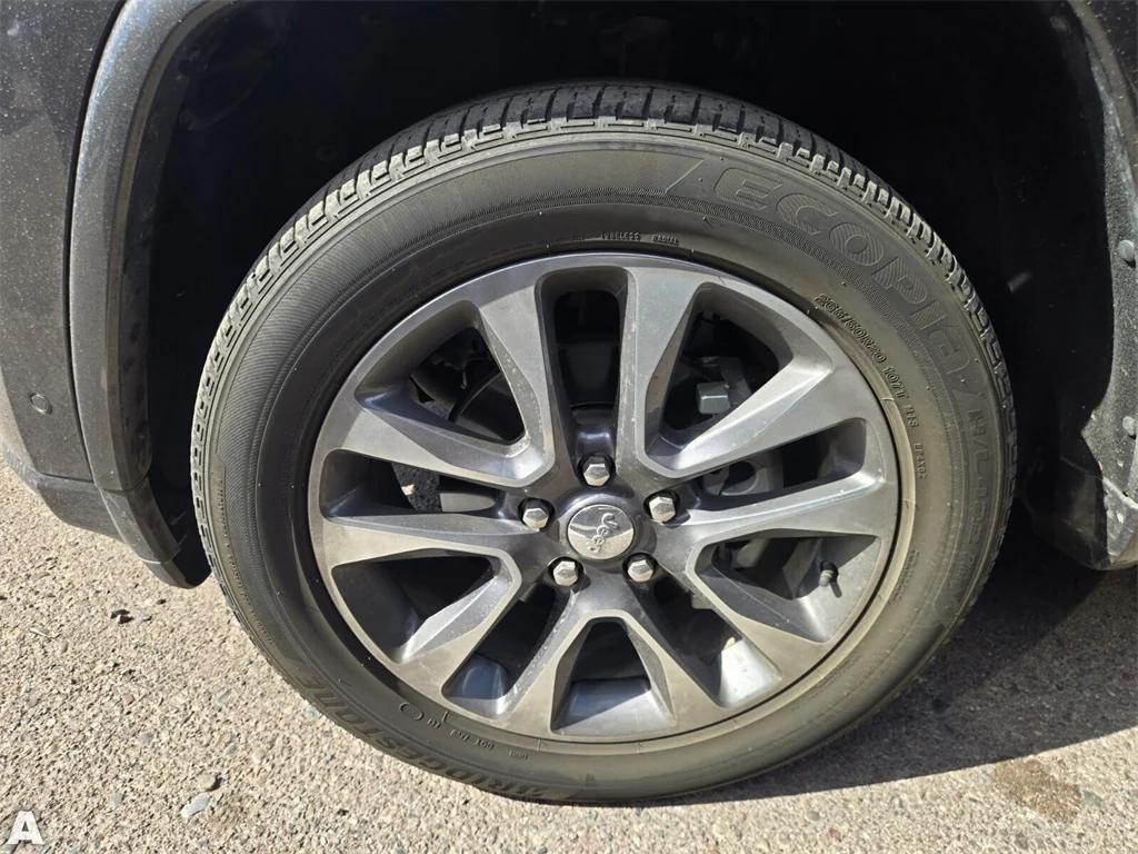used 2018 Jeep Grand Cherokee car, priced at $18,994