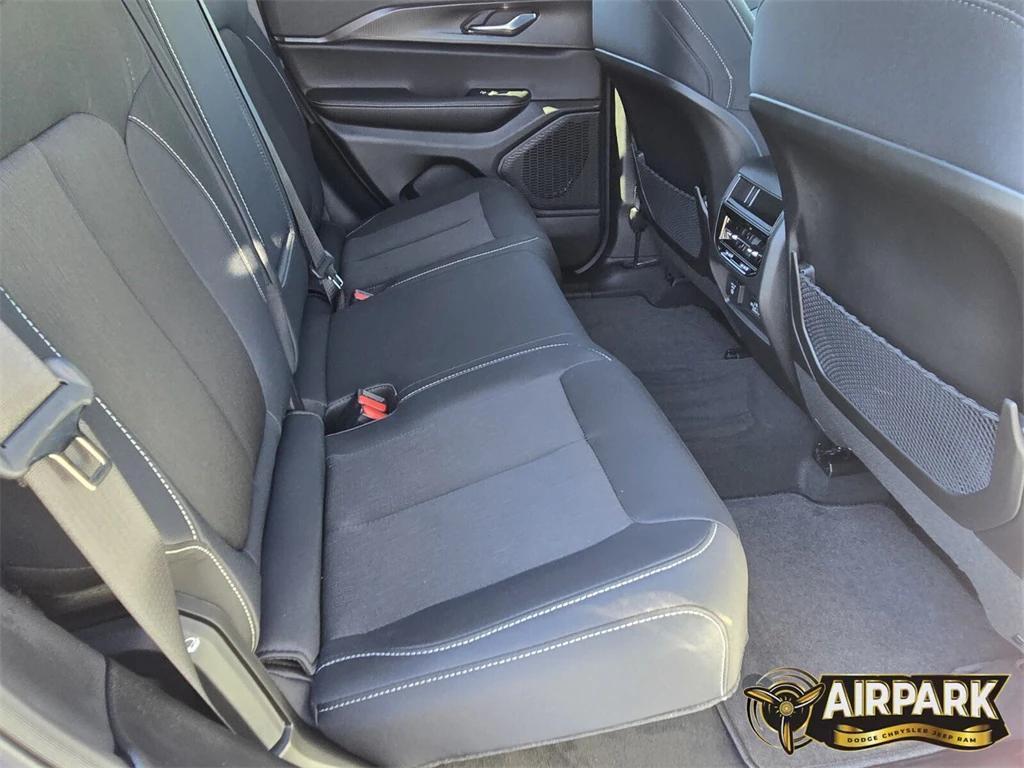 new 2025 Jeep Grand Cherokee car, priced at $43,575