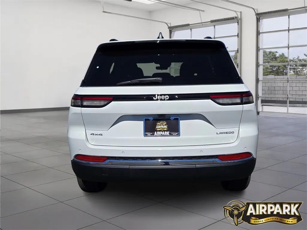 new 2025 Jeep Grand Cherokee car, priced at $43,575