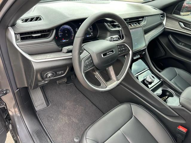new 2025 Jeep Grand Cherokee car, priced at $47,810