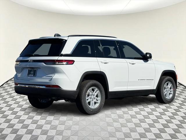 new 2025 Jeep Grand Cherokee car, priced at $43,620