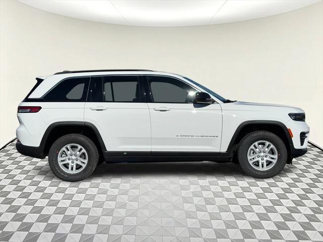 new 2025 Jeep Grand Cherokee car, priced at $43,620