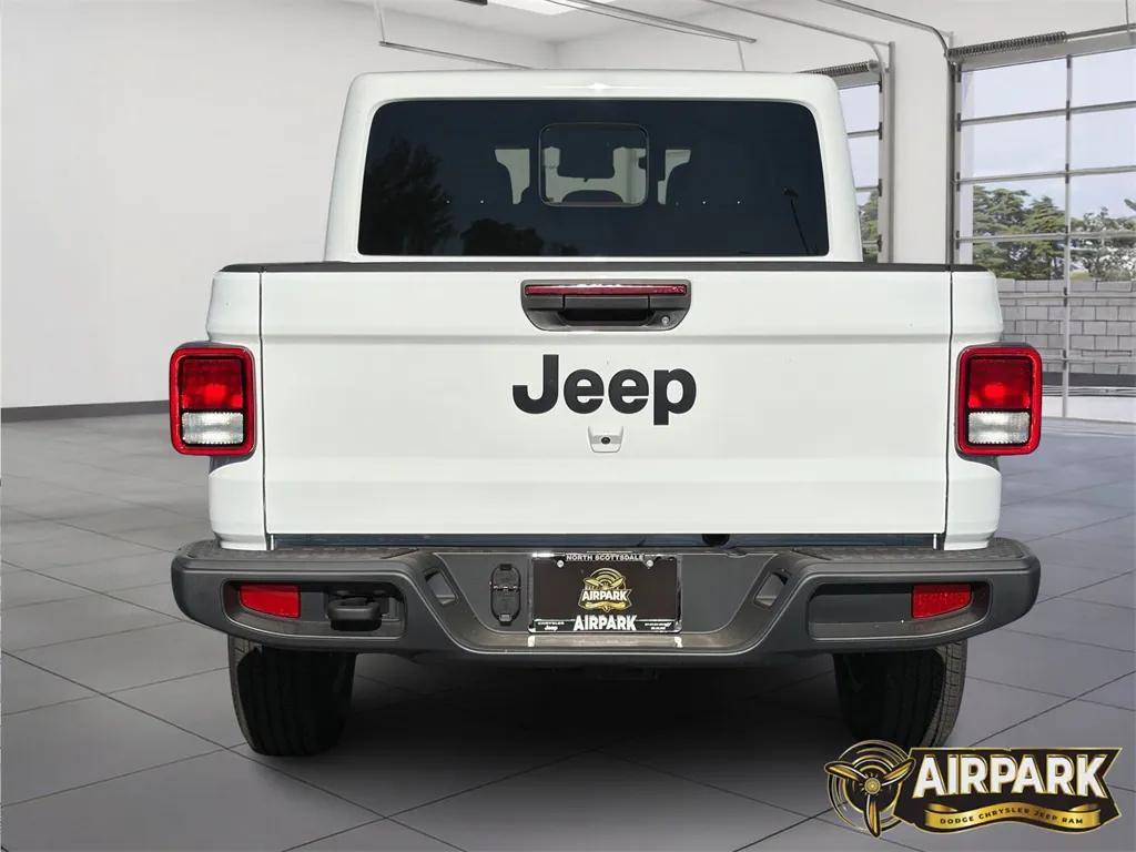 new 2025 Jeep Gladiator car, priced at $48,550