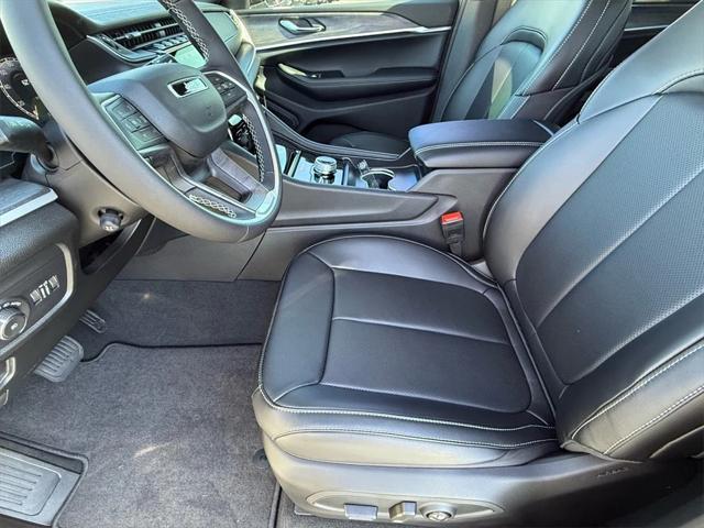 new 2025 Jeep Grand Cherokee L car, priced at $58,160
