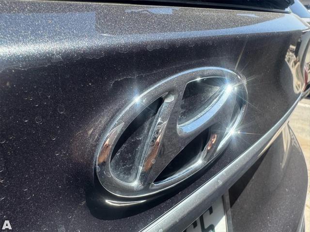 used 2020 Hyundai Santa Fe car, priced at $16,289