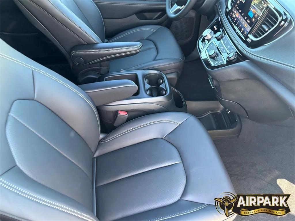 new 2026 Chrysler Pacifica car, priced at $49,415