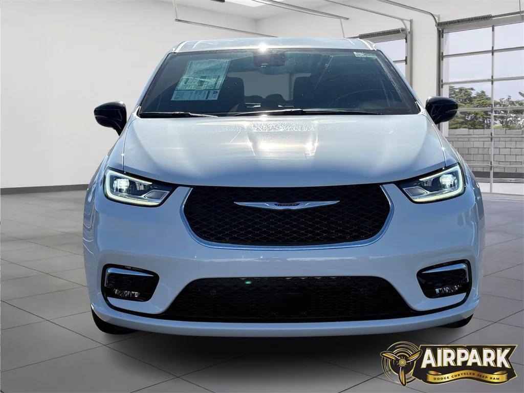 new 2026 Chrysler Pacifica car, priced at $49,415